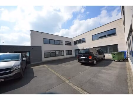 instapklare burelen te huur in aalst – op wandelafstand van het station met optioneel maga