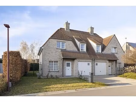 ruime halfopen bebouwing