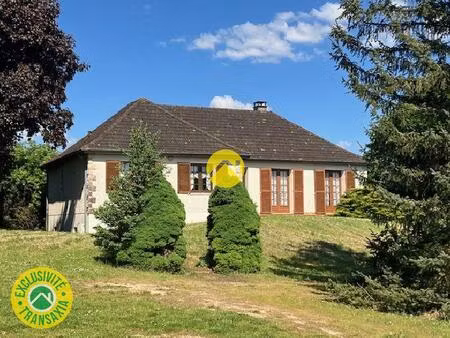 beau terrain avec vue