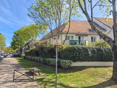 localisation parfaite pour ce duplex avec box privatif
