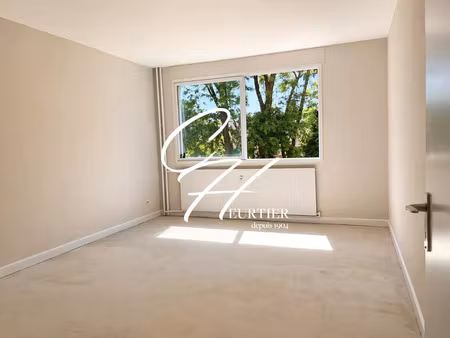 vente appartement 2 pièces 49m2 seyssinet-pariset 38170 - 89000 € - surface privée