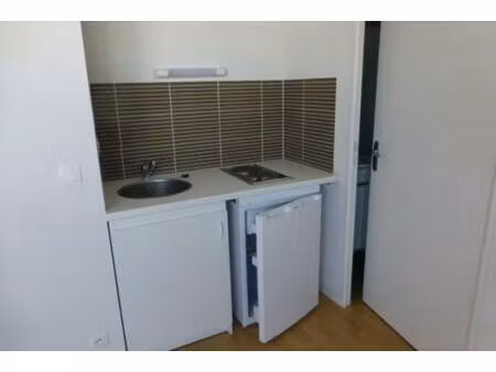 location - appartement 1 pièces 20 m2 sene