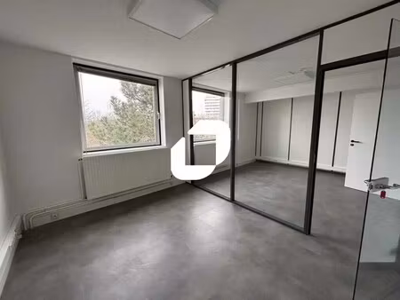 vente bureaux 74 m²