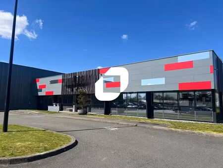 location local d'activités 1 800 m²