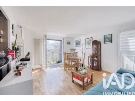 appartement à noiseau (94880)