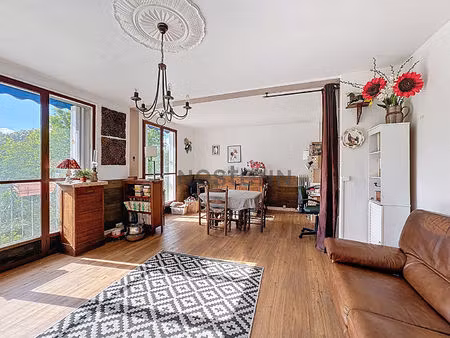 appartement tours sud - montjoyeux t2 avec 2 balcons et ascenseur