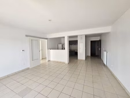 location appartement 2 pièces  59.97m²  soissons