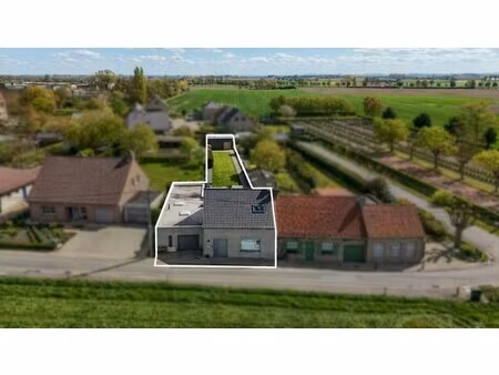 huis te koop in hoogstade met 3 slaapkamers