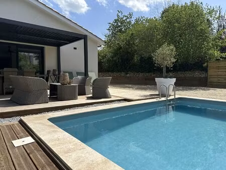 maison neuve avec piscine