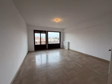 location appartement 4 pièces 81m2 marseille 9eme (13009) - 1390 € - surface privée