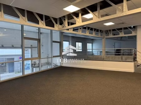 location bureaux 180 m² à 480 m²