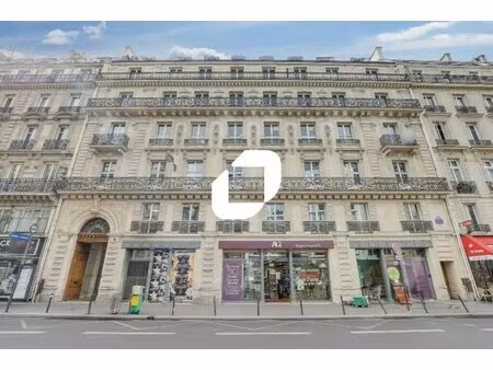 location bureaux 32 m² à 1 517 m²