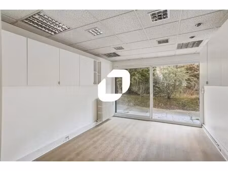 location bureaux 100 m²