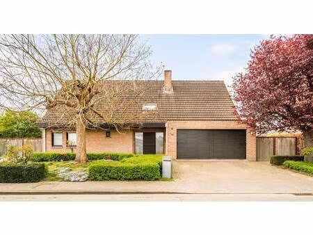 huis te koop in waregem met 4 slaapkamers