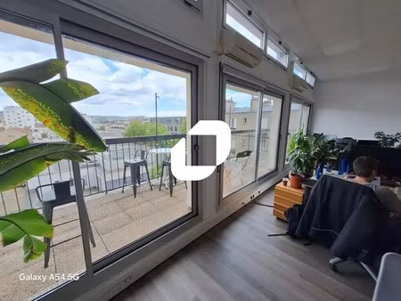 location bureaux 143 m²