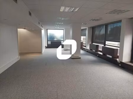 location bureaux 103 m²