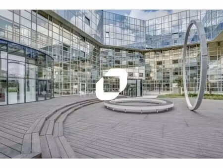 location bureaux 1 000 m² à 3 985 m²