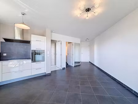 location appartement 2 pièces 40 m² à onet-le-château (12850)