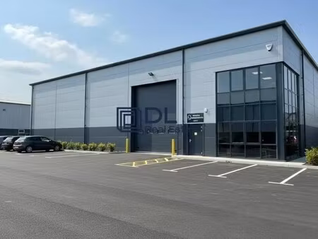 vente entrepôt 2 659 m²