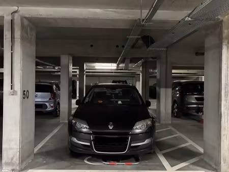 vente parking undefined m²