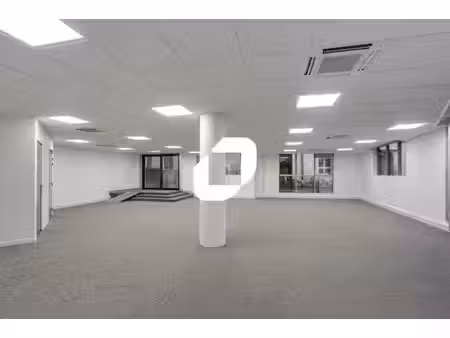 location bureaux 147m² à 1307m²