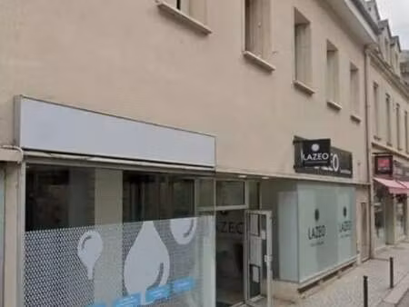 location commerce mantes la jolie 78200 88m²
