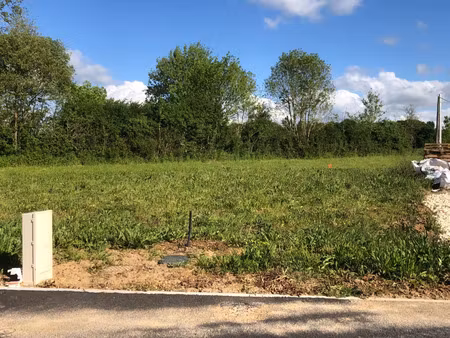 vente terrain 613 m² saint-georges-des-coteaux (17810)