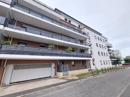 appartement t1 à vendre à noisiel - investissement idéal  calme et proche commodités