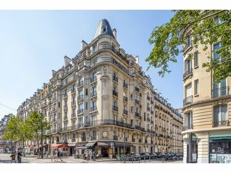 vente bureaux 83 m²