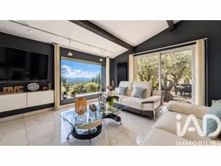 maison à solliès-ville (83210)