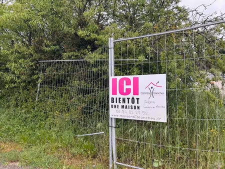 vente terrain neuf 326m2 le puy-sainte-réparade - 175000 € - surface privée