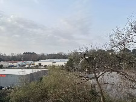 vente bureau 54m2 biarritz 64200 - 191686 € - surface privée