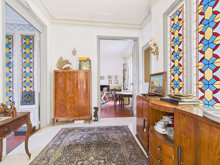 immeuble de rapport / 10 appartements sur 405 m² avec jardin et garage