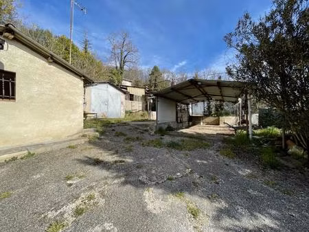 maison  jardin et dépendances