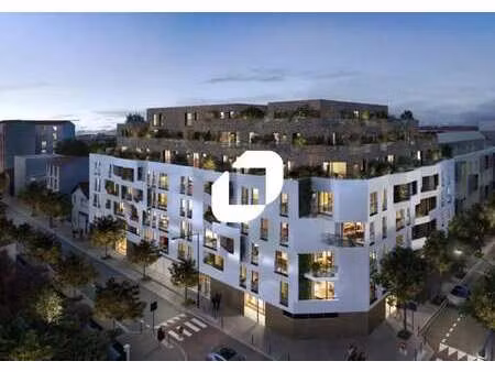 location commerce 295 m²