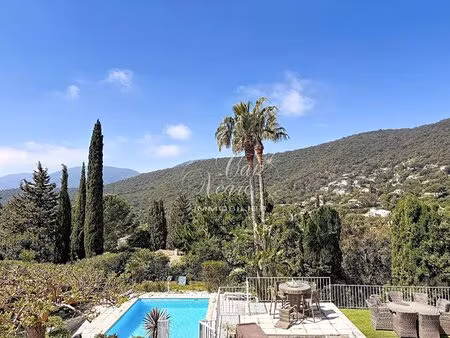 villa à rénover vue collines à vendre dans le domaine de bargiboua à la croix valmer -...