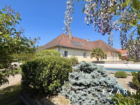 élégante maison familiale avec piscine – belleneuve