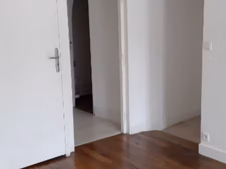 centre ville - t2 - 52.40 m²