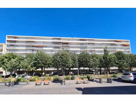 location appartement 1 pièces 33m2 reims 51100 - 644 € - surface privée