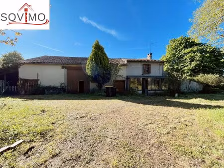 maison de campagne  à rénover avec jardin et grange attenante et hangar