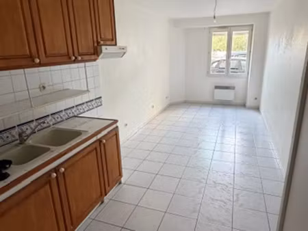 location appartement 2 pièces 35m2 saint-génis-des-fontaines 66740 - 476 € - surface privé