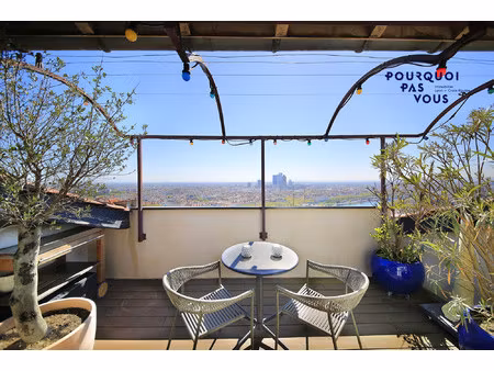 t3 terrasse tropézienne dernier étage avec ascenseur