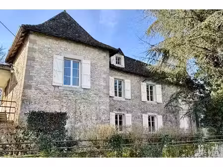 vente maison 8 pièces 229 m² à creysse (46600)  372 000 €