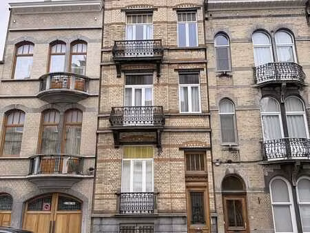 appartement 1 ch. lumineux avec mezzanine