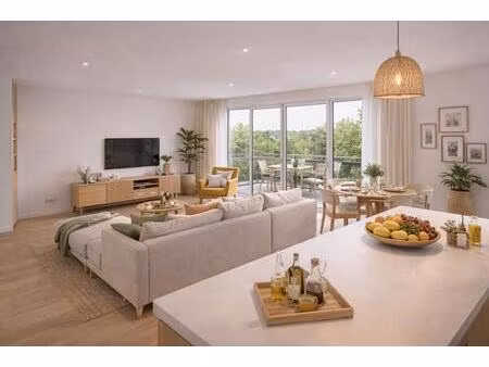 sublime appartement de 4pieces avec grand extérieur + parkings ! proche rer et centre vill