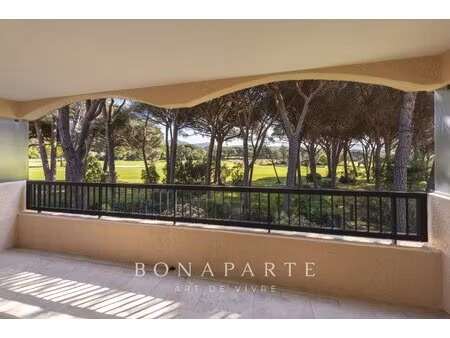 superbe 2 pièces rénové avec terrasse – golfs de valescure à saint-raphaël