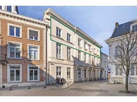 espace de bureau exceptionnel dans le centre commercial