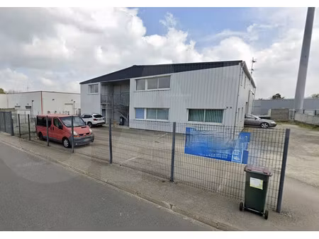 location locaux professionnels 3 pièces 82 m² à le relecq-kerhuon (29480)  750 €