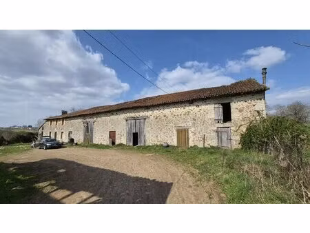 authentique ferme du xixe siècle avec fort potentiel 4 hectares de tranquillité aux portes