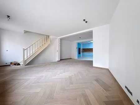 maison 2 façades entièrement rénovée